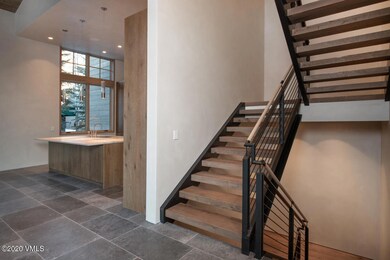 1022EaglesNest_Kitchen2