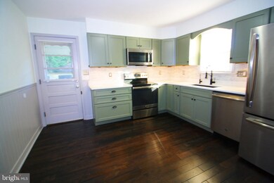 1708 Wayne Ave, Parkville, MD 21234 - photo 6