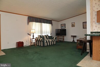 157 Greenbriar Cir, Lancaster, PA 17603 - photo 4