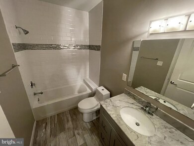 4309 Main St unit 2, Philadelphia, PA 19127 - photo 7