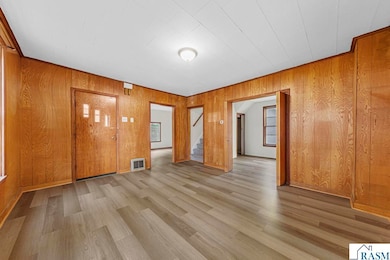 203 N 6th St, Henderson, MN 56044 - photo 3