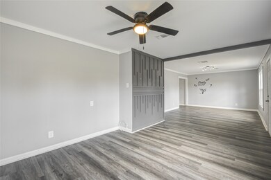 609 Hurst St, Angleton, TX 77515 - photo 7