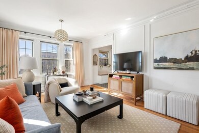 Warwick Condos unit 141, Brookline, MA 02446 - photo 2