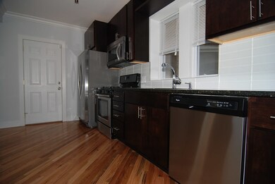 6134 N Washtenaw Ave unit 1F, Chicago, IL 60659 - photo 3
