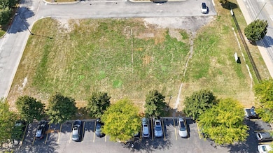 201 W 83rd St, Chicago, IL 60620 - photo 2