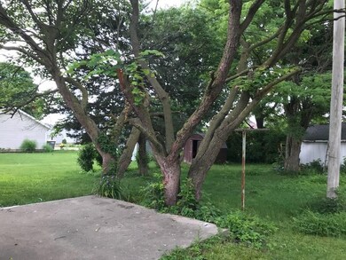 136 Dearborn St, Tipton, IN 46072 - photo 5