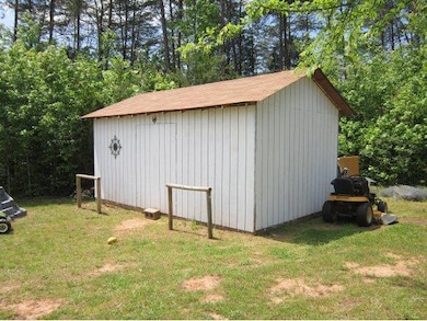 12 X 20 Shed W Hitching Posts