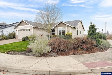 368 Sunset Ln N, Monmouth, Or, OR 97361 - photo 2