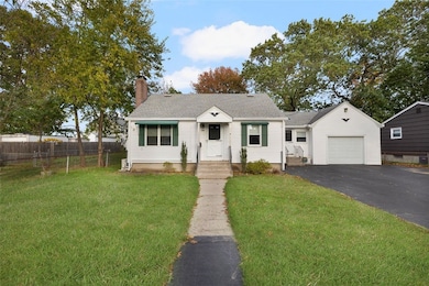 120 Gould Ave, Warwick, RI 02888 - photo 3