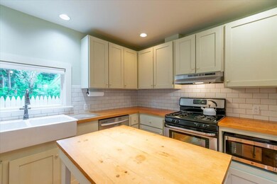 77 N Main Street, Rockland