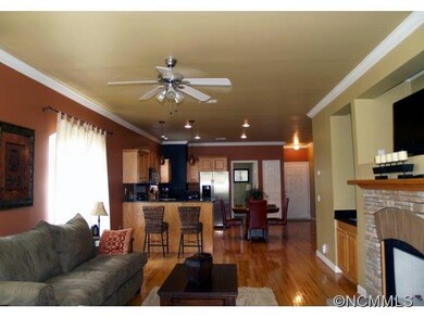 Living area to entry