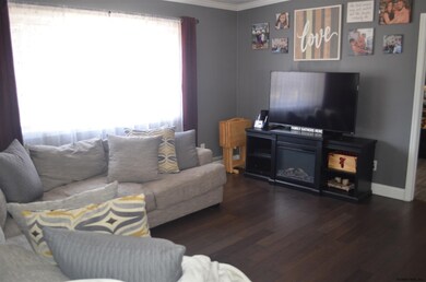 194 Lemont Ave, Corinth, NY 12822 - photo 3