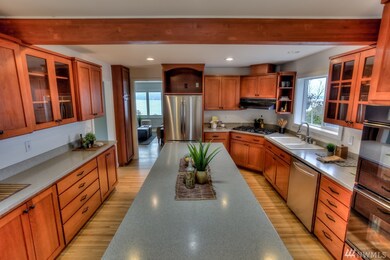 3131 Soundview Dr W, University Place, WA 98466 - photo 6