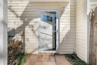 2025 Brittania Cir, Woodstock, GA 30188 - photo 4