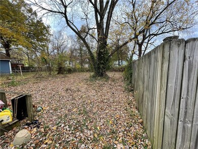 218 N 5th St, Rogers, AR 72756 - photo 3