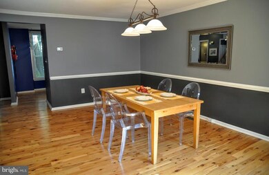 10326 Pond Spice Terrace, Burke, VA 22015 - photo 7