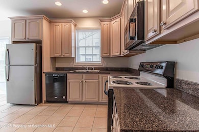 4013 Pondview, Clarks Summit, PA 18411 - photo 5