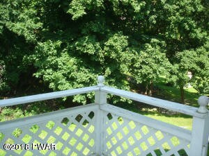 125 Sawkill Ave, Milford, PA 18337 - photo 4