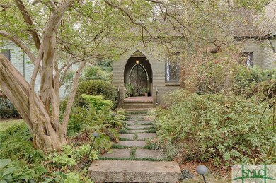 621 E 51st St, Savannah, GA 31405 - photo 2