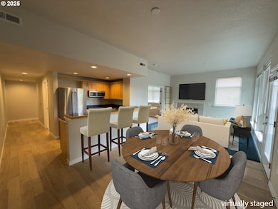 2327 NW Northrup St unit 8, Portland, OR 97210 - photo 3