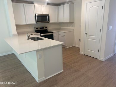 521 Zinfandel Dr, Daytona Beach, FL 32117 - photo 2