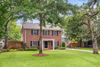 855 Azalea St, Houston, TX 77018 - photo 3