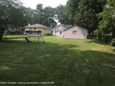 123 W Berry Ave, Lansing, MI 48910 - photo 4