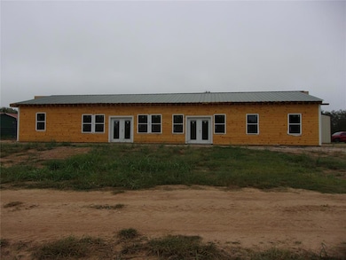 37950 W Macarthur St, Shawnee, OK 74804 - photo 2