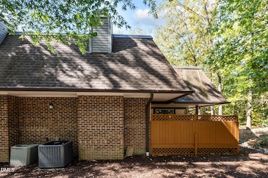 256 Brookberry Cir unit 256, Chapel Hill, NC 27517 - photo 4