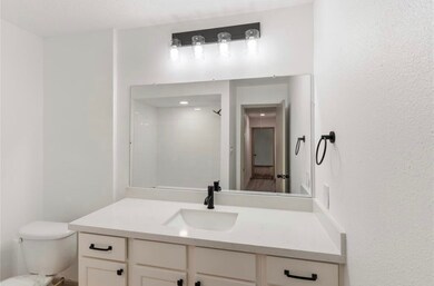 6419 Pirtlewood Cir, Houston, TX 77088 - photo 5