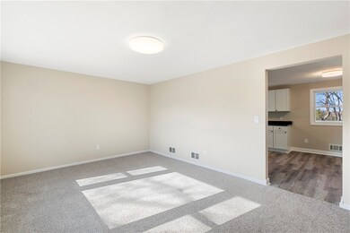 84 Hilton Rd, Warwick, RI 02889 - photo 6