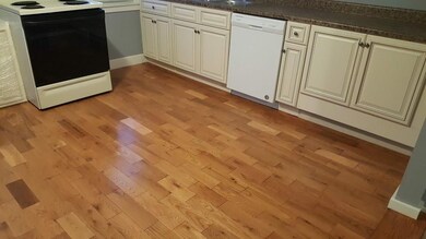 62 Elm St, Somersworth, NH 03878 - photo 4