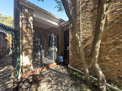 5991 Lindenshire Ln, Dallas, TX 75230 - photo 3