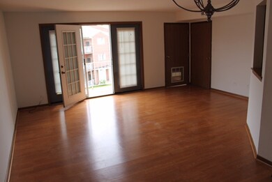 4150 Williamsburg Ct unit 302, Glenview, IL 60025 - photo 2