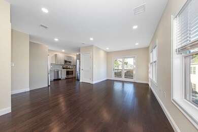 161 4th St unit 2, Medford, MA 02155 - photo 2