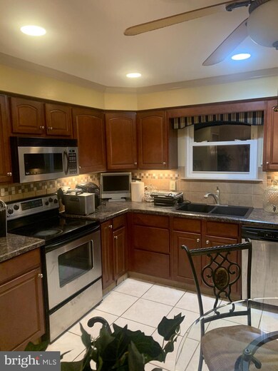 141 Glenn Oak Rd, Norristown, PA 19403 - photo 7