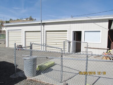3-car detached garage/shop