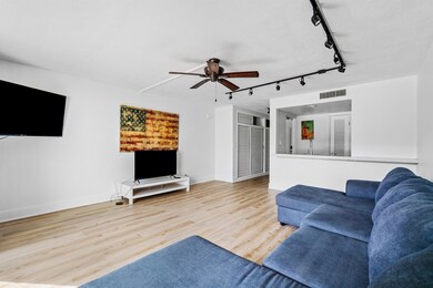 Riverhouse Gardens unit 120, Deerfield Beach, FL 33441 - photo 6