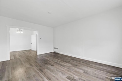 105 van Riper Ave unit 1, Clifton, NJ 07011 - photo 5