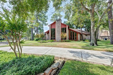 1102 Briarbrook Dr, Houston, TX 77042 - photo 3