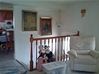1st Floor Plan. FRONT ENTRY