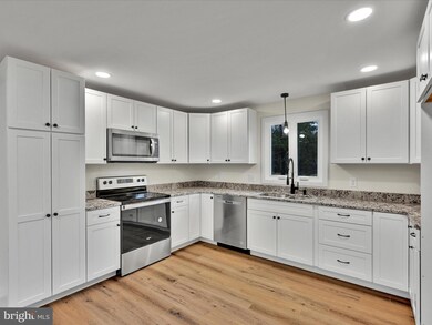 333 Laurel Rd, Orwigsburg, PA 17961 - photo 7