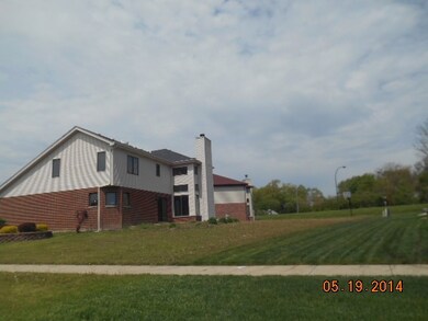 8 Carrington Ct, Hazel Crest, IL 60429 - photo 2