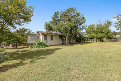 239 Memory Ln, Fredericksburg, TX 78624 - photo 5
