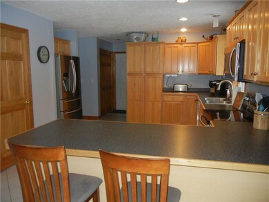 Beautiful stainless steel appliances...