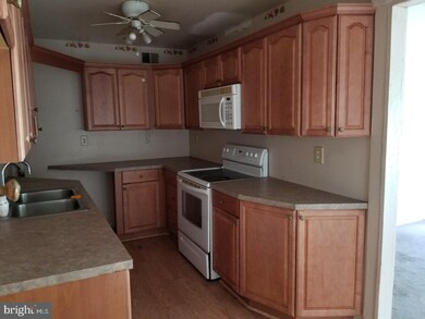 45 Willowwood Ct unit 45, West Deptford, NJ 08066 - photo 4