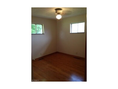 Left rear bedroom