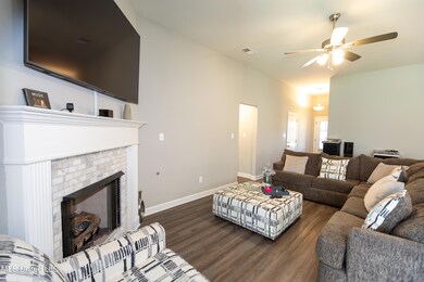 8668 LOIS LANE_LIVING/HEARTH ROOM 102