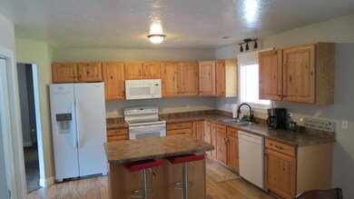 180 N 850 W, Parowan, UT 84761 - photo 7