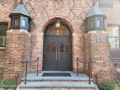 4 Lafayette Ct unit 1B, Greenwich, CT 06830 - photo 3